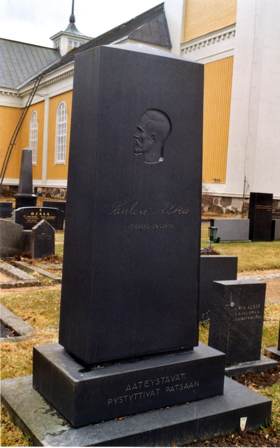 Santeri Alkio (Filander) (Laihela kyrkogård)