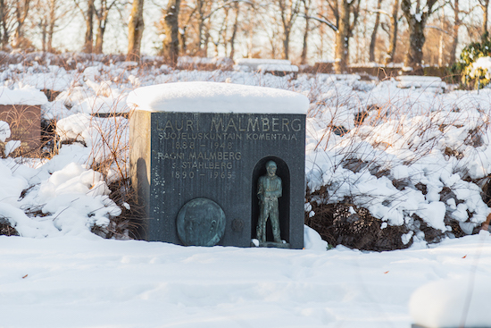 Lauri Malmberg (Helsingfors, Sandudds nya begravningsplats 28–5–9)