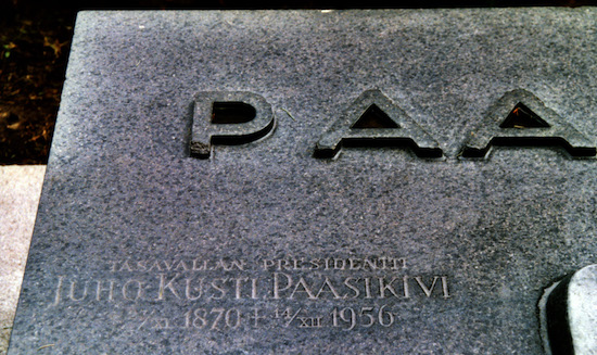 Juho Kusti Paasikivi (Hellstén) (Helsingfors, Sandudds nya begravningsplats 26–2–1)