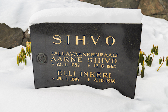 Aarne Sihvo (Helsingfors, Sandudds nya begravningsplats 1–27–2)