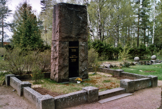 Pehr Evind Svinhufvud af Qvalstad (Luumäki kyrkogård)