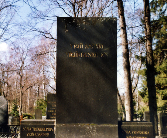 Georg Zacharias Yrjö-Koskinen (Forsman) (Helsingfors, Sandudds gamla begravningsplats 9–4–9)